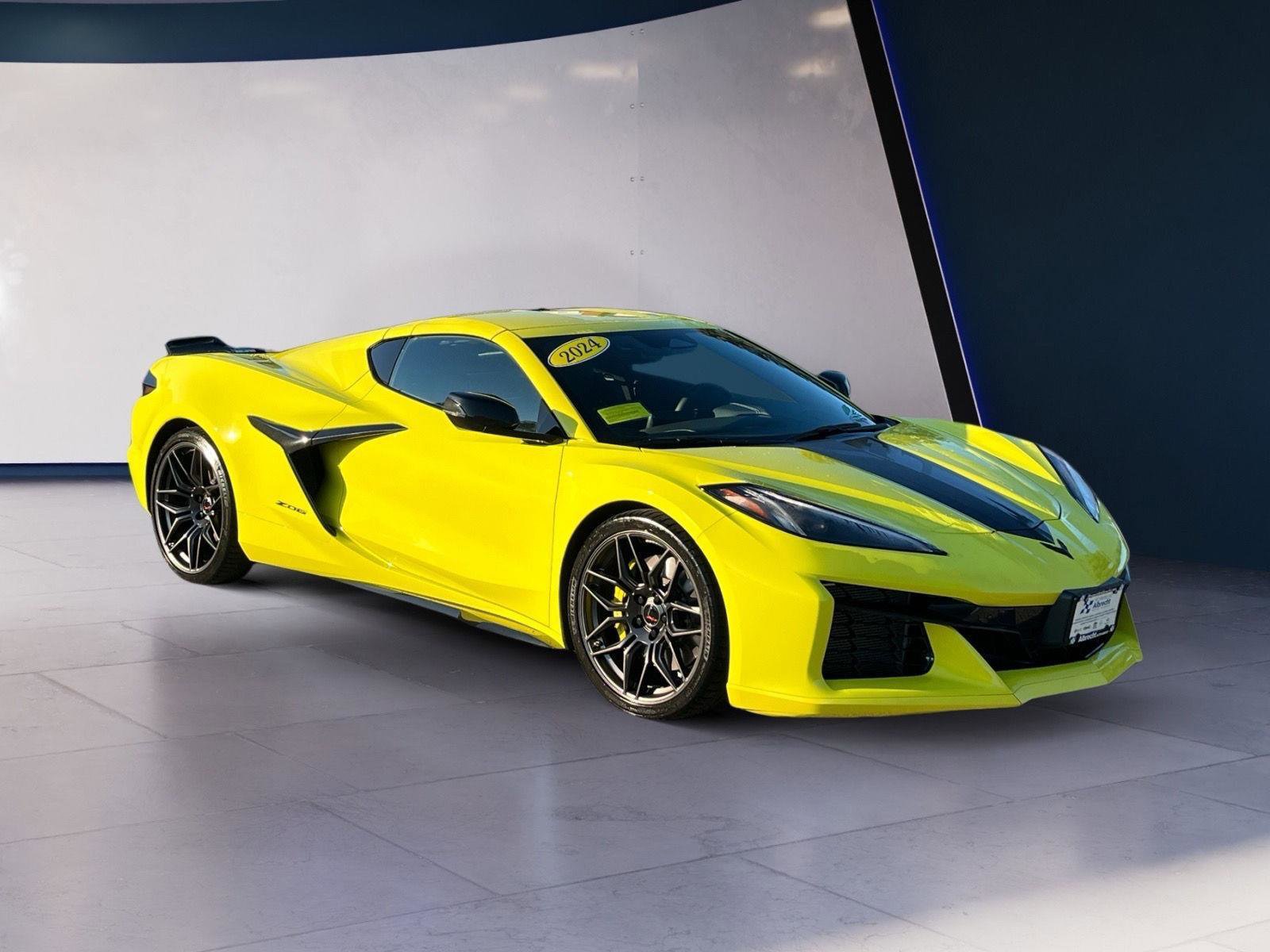 Used 2024 Chevrolet Corvette Z06 image 2