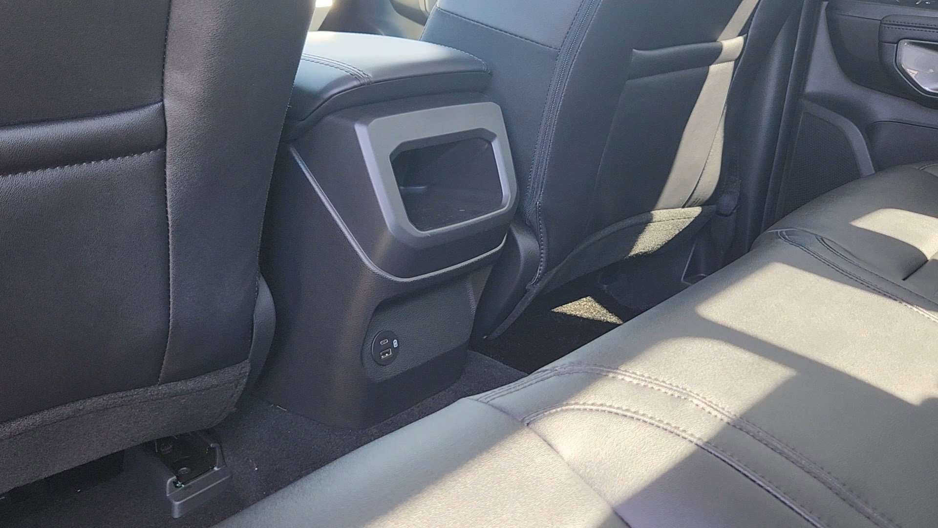 New 2025 Ford Ranger Lariat w/ FX4 Off-Road Package image 16