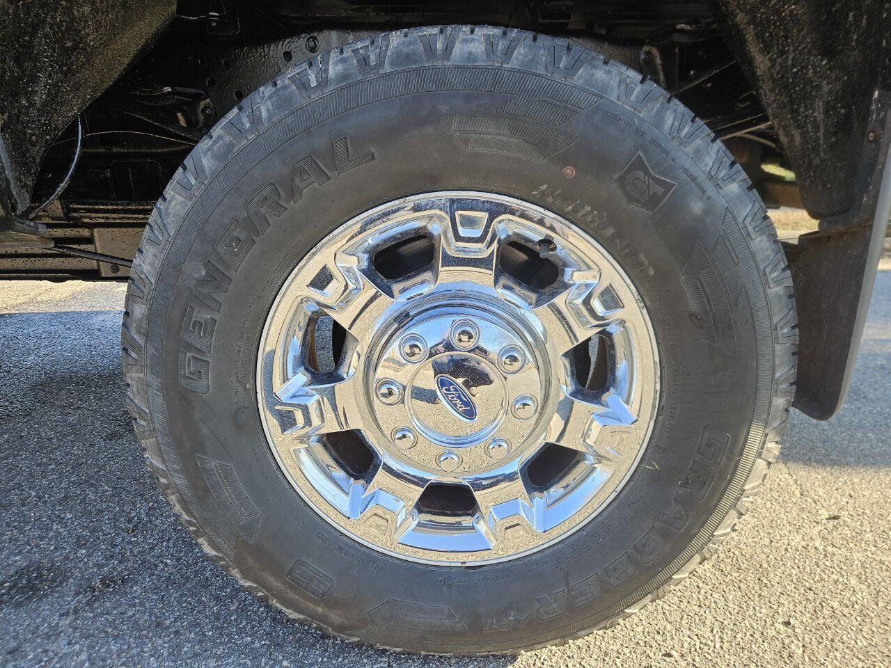 Used 2016 Ford F350 XLT w/ XLT Premium Package AWD/4WD image 25
