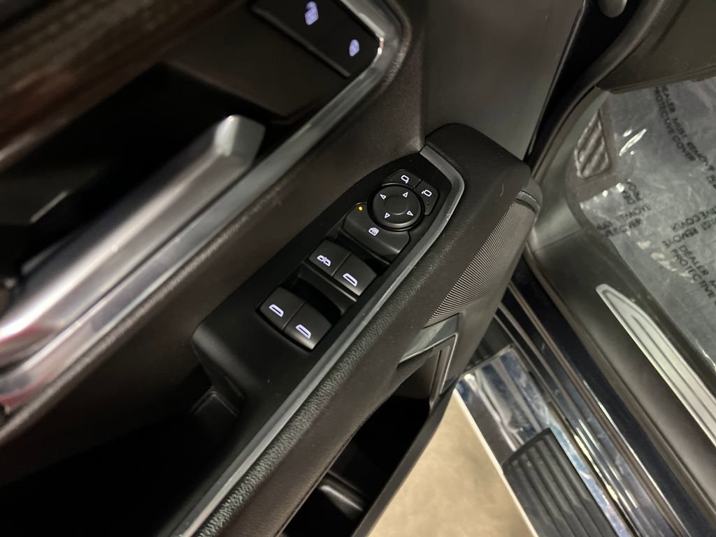 Used 2023 Chevrolet Silverado 1500 LT image 17