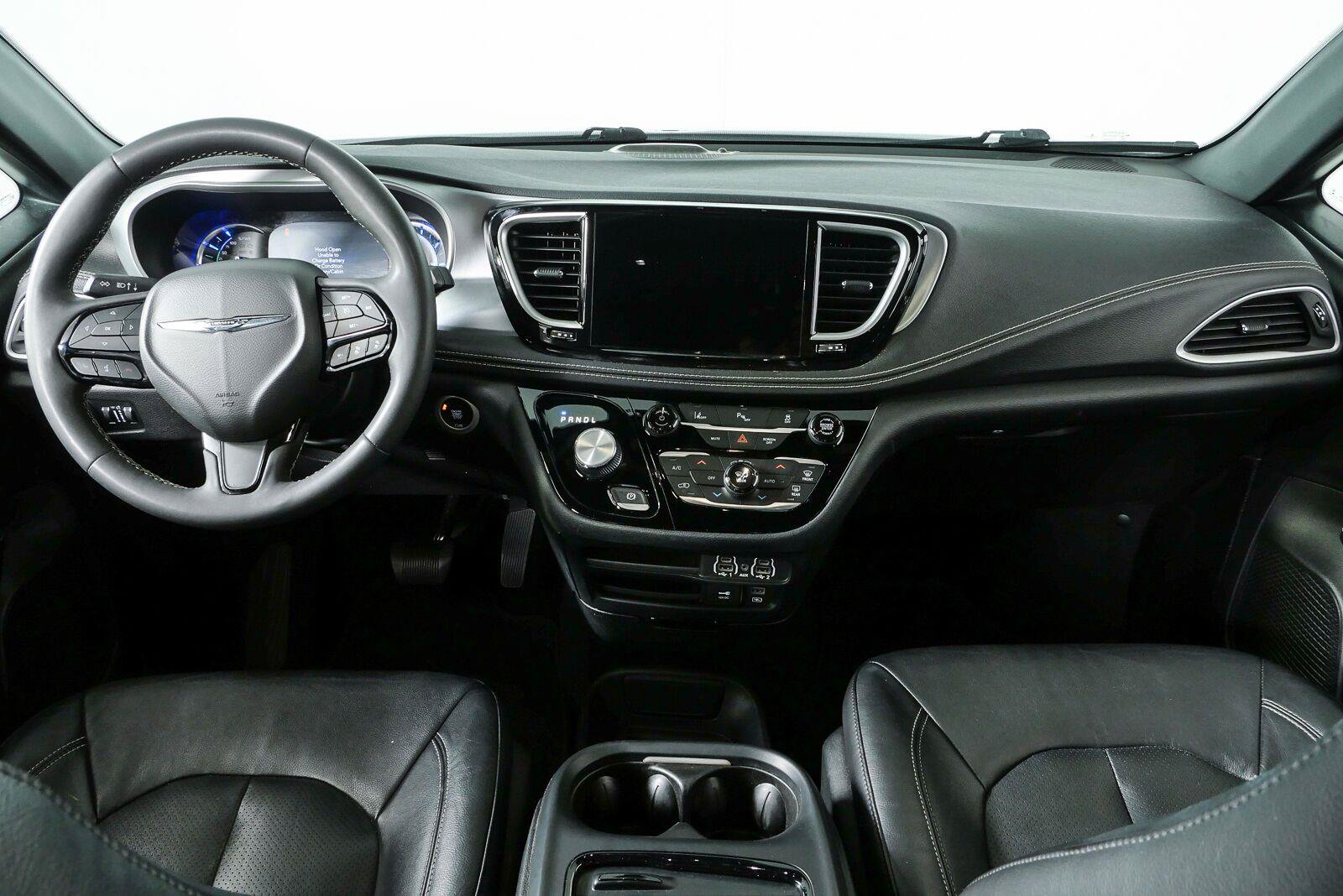 Used 2022 Chrysler Pacifica Touring-L w/ S Appearance Package FWD image 19