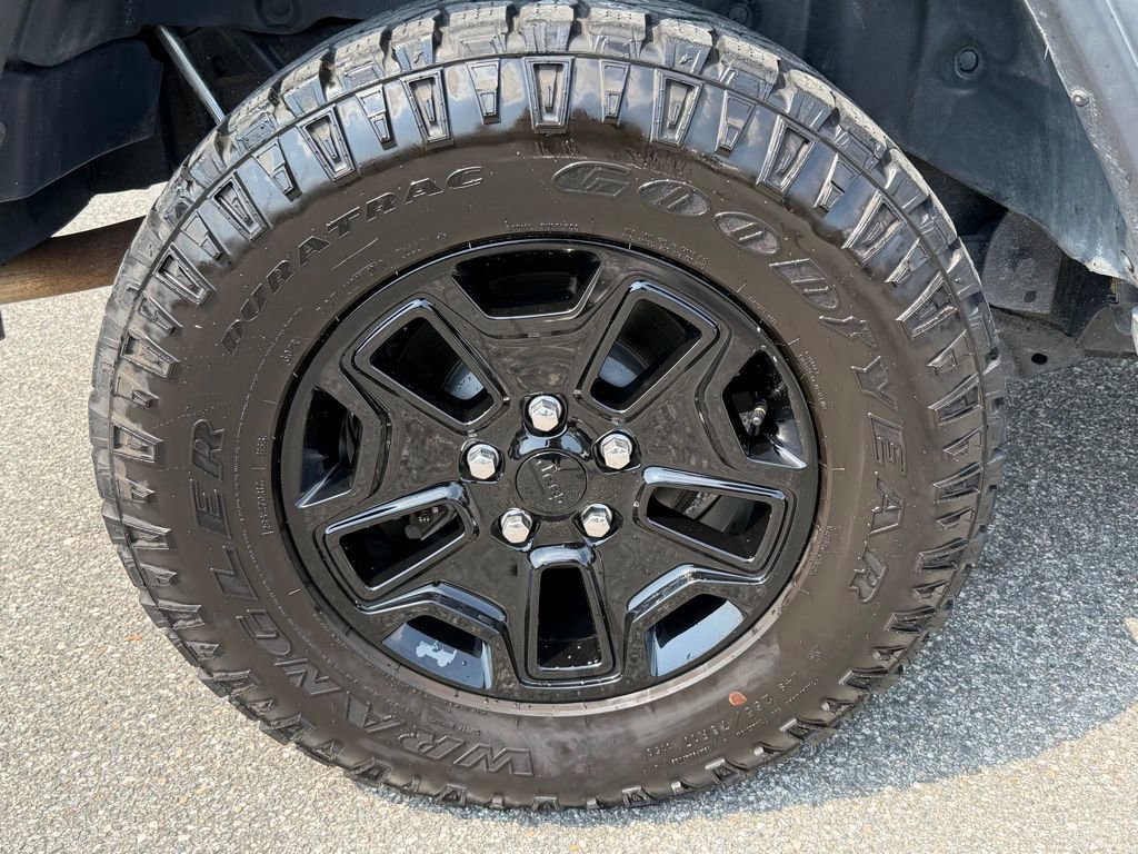 Used 2019 Jeep Wrangler Sport image 15