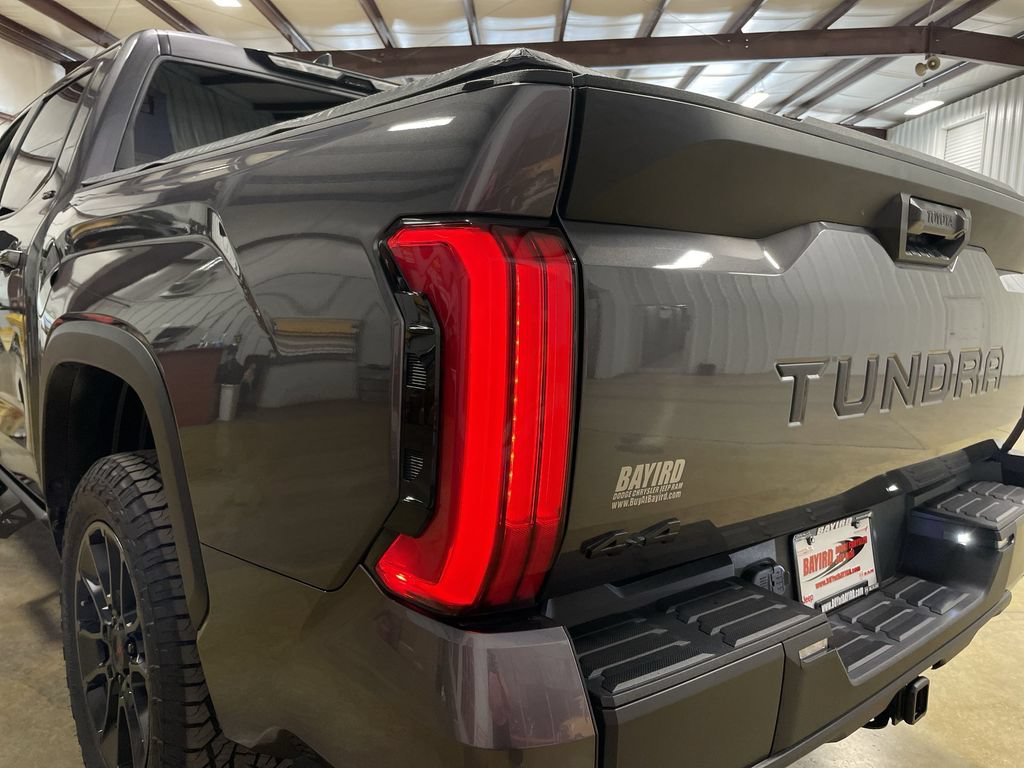Used 2025 Toyota Tundra SR5 w/ SR5 Premium Package AWD/4WD image 23