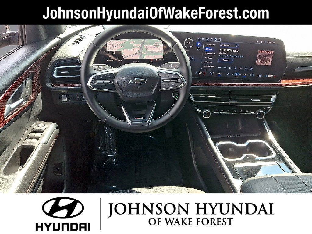 Used 2024 Chevrolet Traverse Z71 AWD/4WD image 24