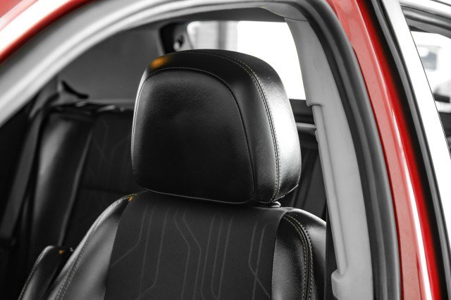 Used 2019 Chevrolet Trax LT w/ LT Convenience Package image 28