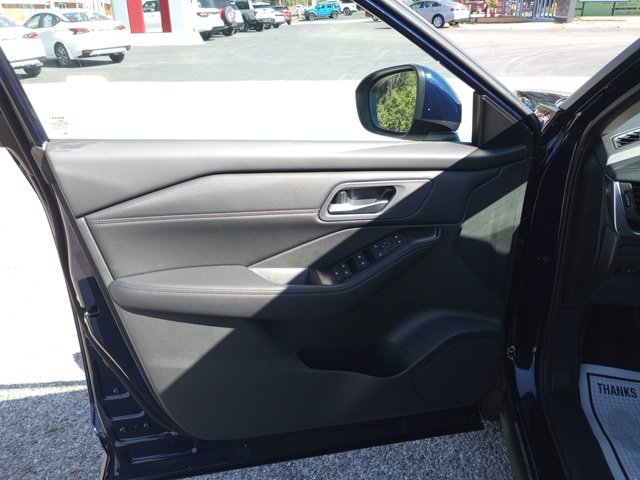 New 2026 Nissan Rogue SV image 9