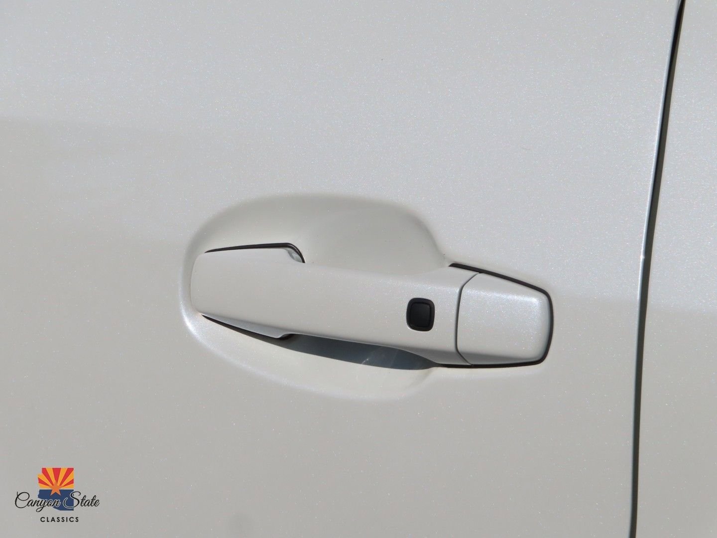 Used 2014 Toyota Land Cruiser image 24