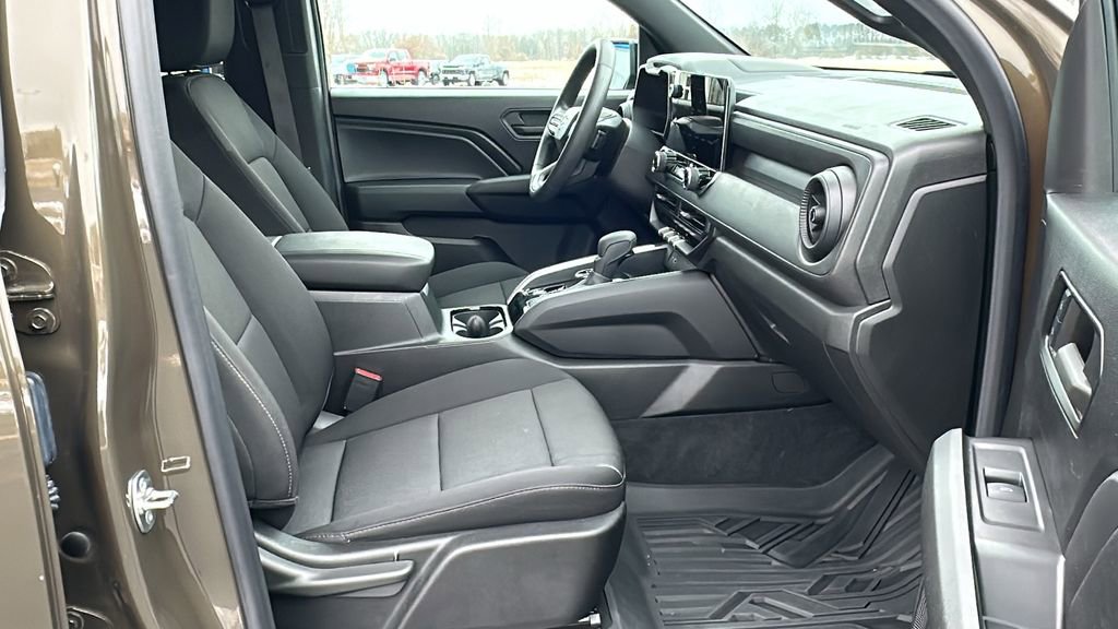 Used 2024 Chevrolet Colorado Trail Boss w/ Technology Package image 29