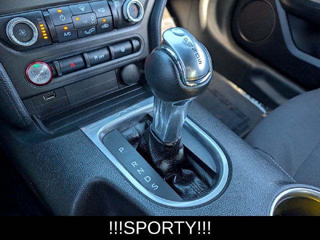 Used 2020 Ford Mustang Coupe RWD image 28