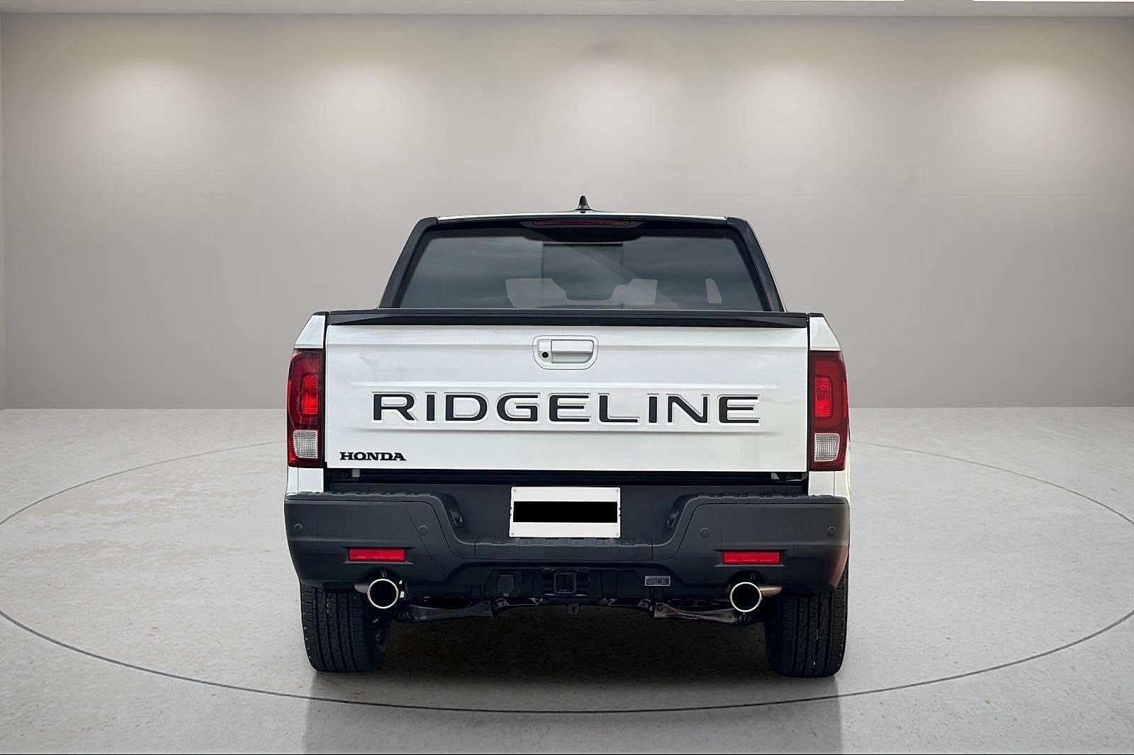 New 2026 Honda Ridgeline Black Edition image 4