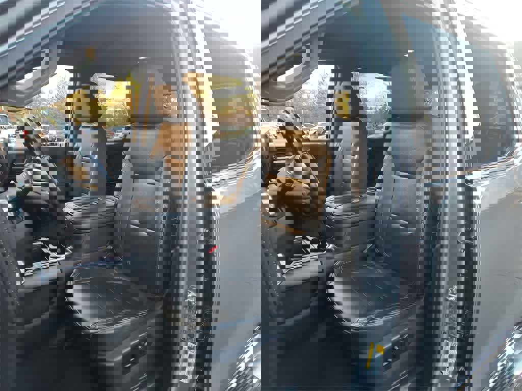 Used 2020 GMC Sierra 1500 SLT image 11