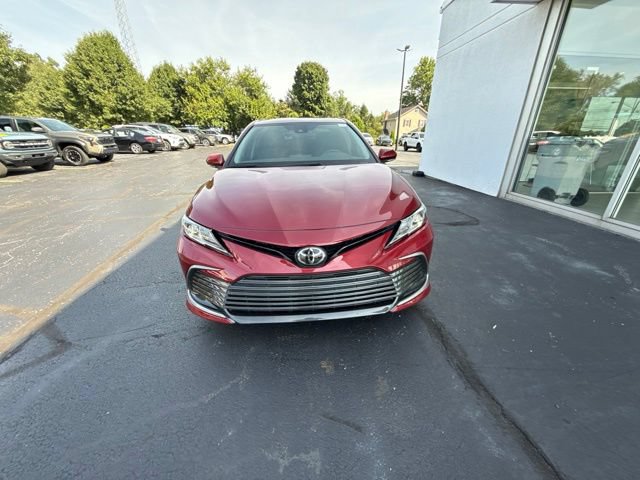 Used 2022 Toyota Camry LE w/ Convenience Package FWD video 2