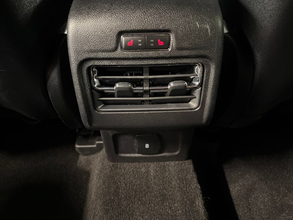 Used 2022 Lincoln Corsair AWD w/ Equipment Group 101A image 32