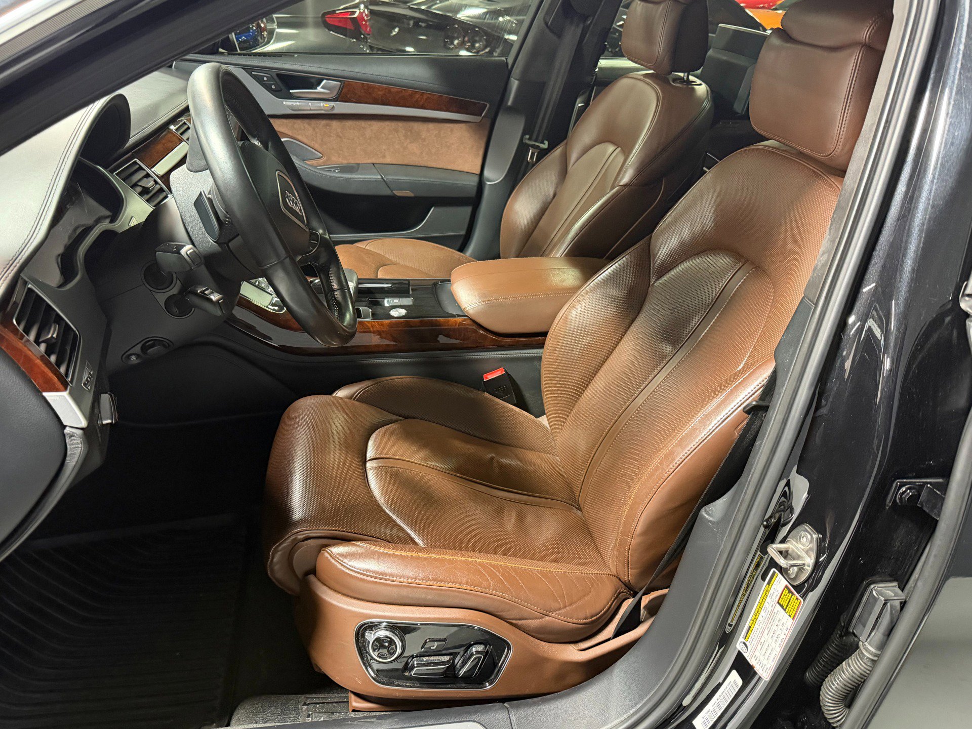 Used 2012 Audi A8 L W12 image 2