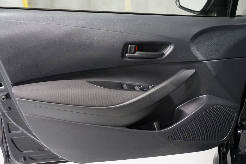 Certified 2025 Toyota Corolla LE w/ Convenience Package FWD image 30