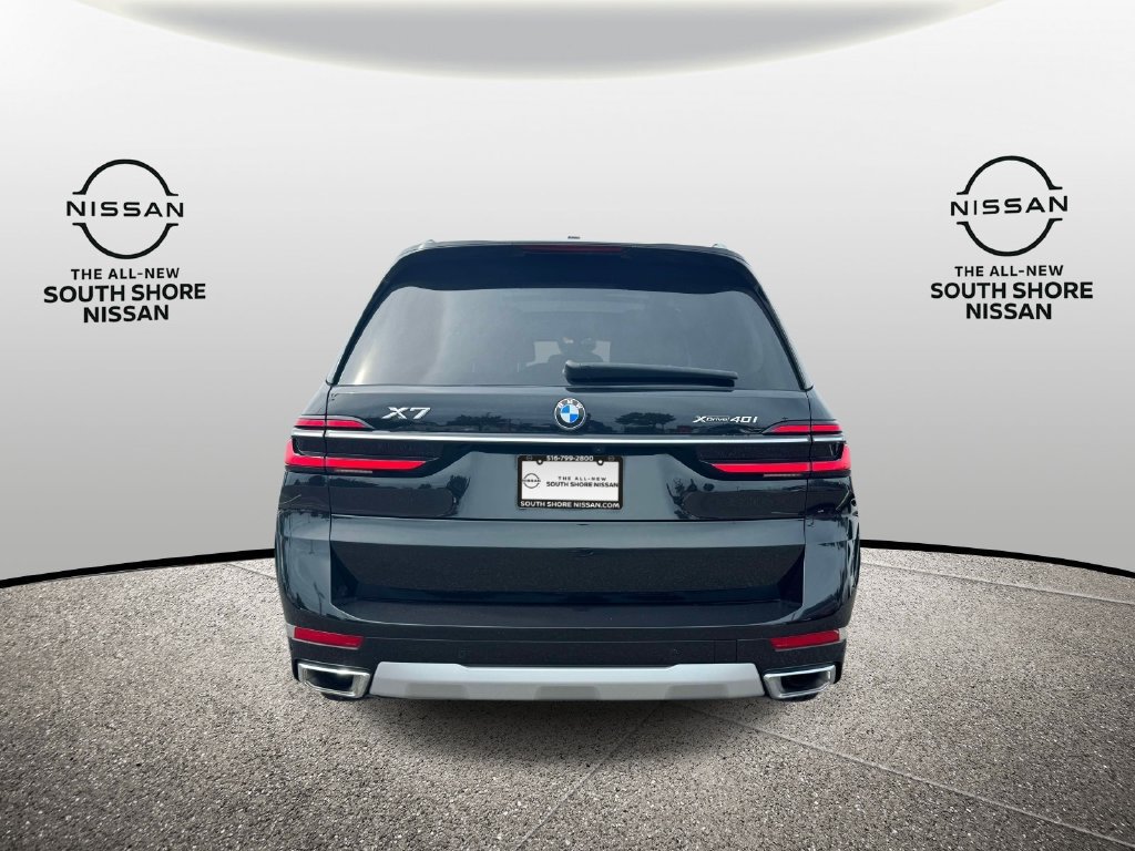 Used 2024 BMW X7 xDrive40i w/ Premium Package AWD/4WD image 6