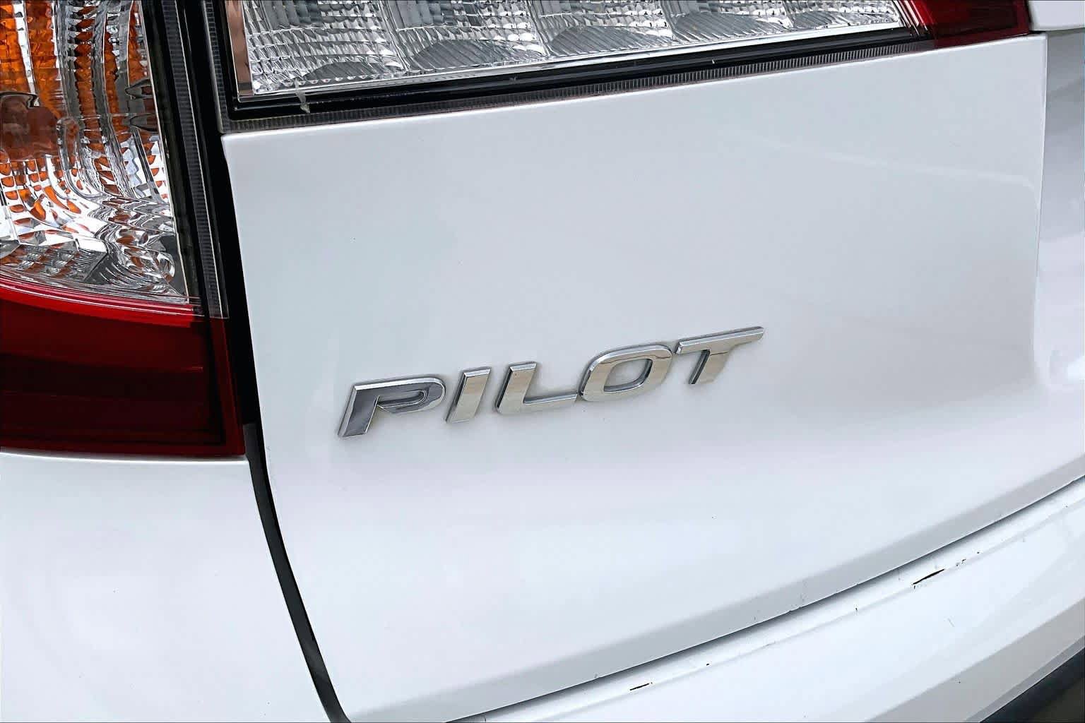 Used 2021 Honda Pilot Black Edition image 29