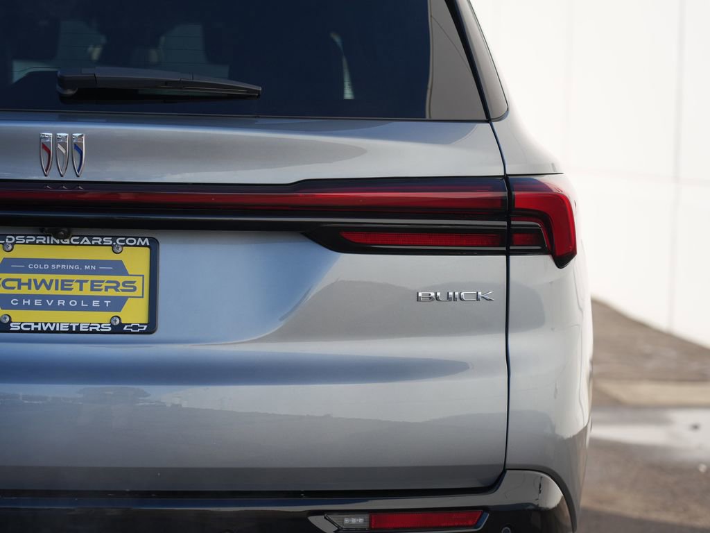 Used 2025 Buick Enclave Sport Touring image 10