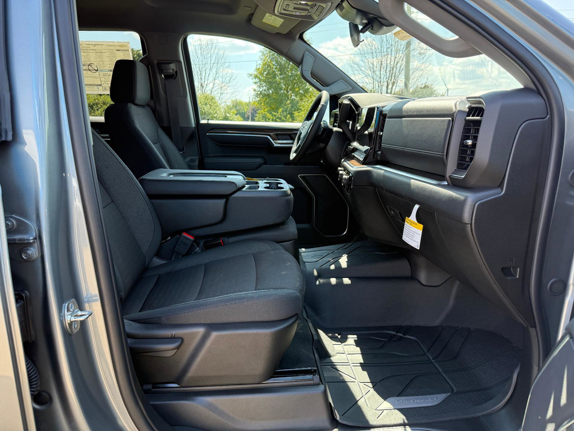New 2026 Chevrolet Silverado 1500 LT w/ Protection Package image 9