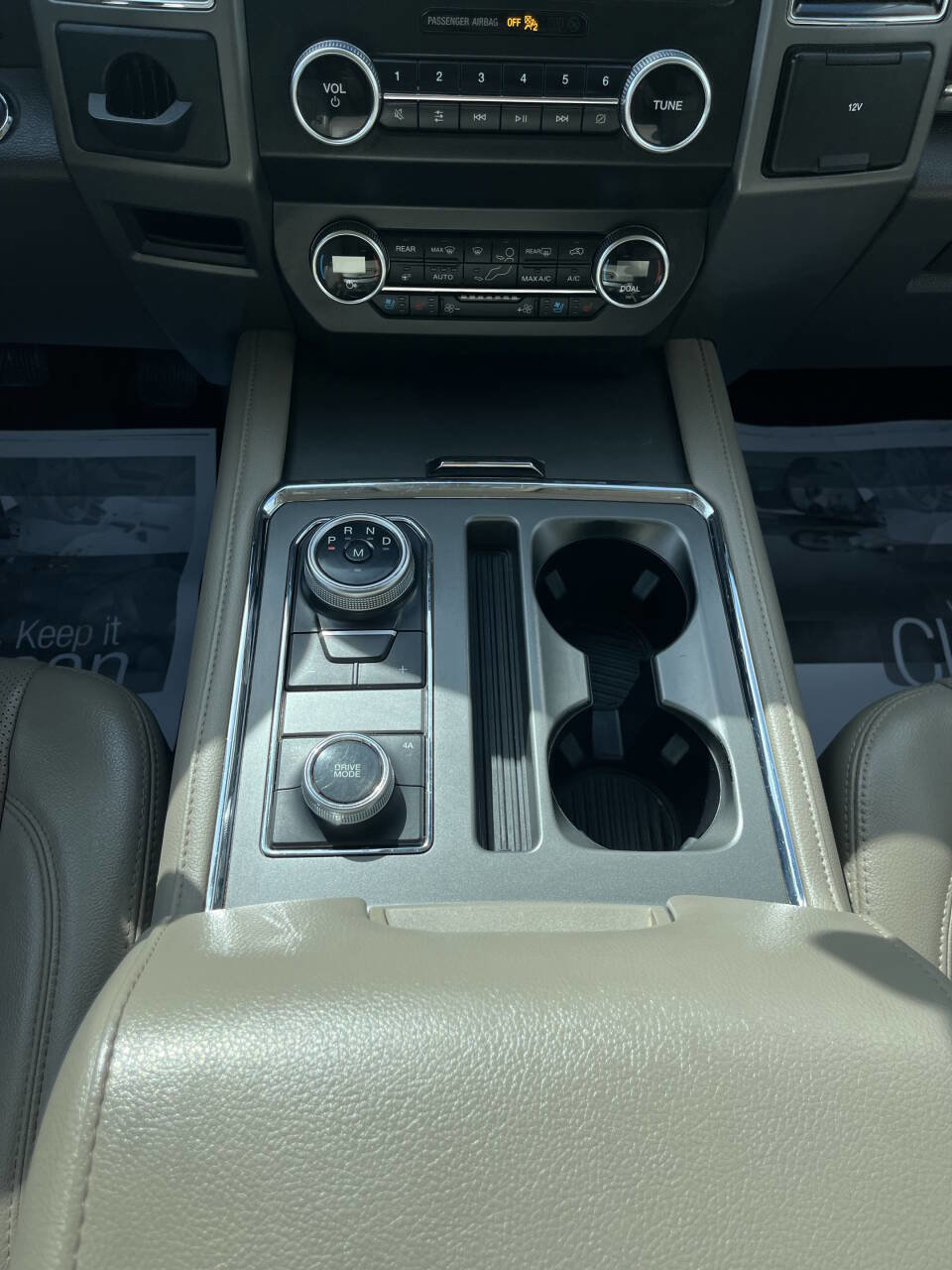 Used 2021 Ford Expedition Max XLT image 19