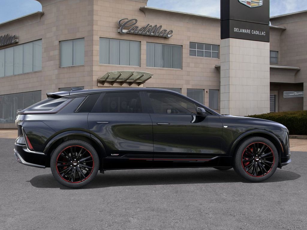 New 2026 Cadillac Lyriq V w/ Exterior Carbon Fiber Package AWD/4WD image 11