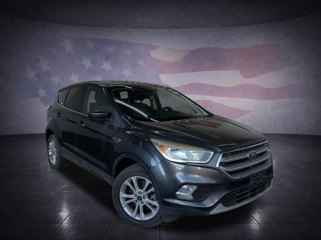 Used 2017 Ford Escape SE image 7