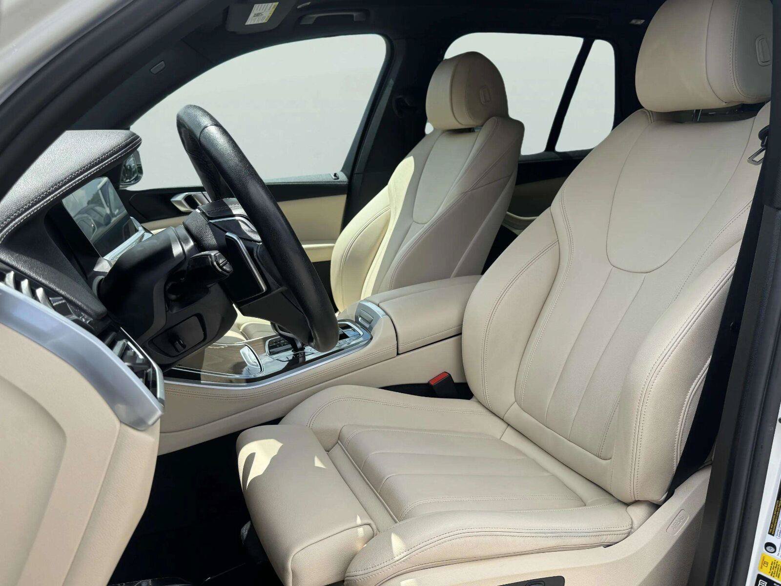 Used 2022 BMW X5 xDrive40i w/ Premium Package AWD/4WD image 26