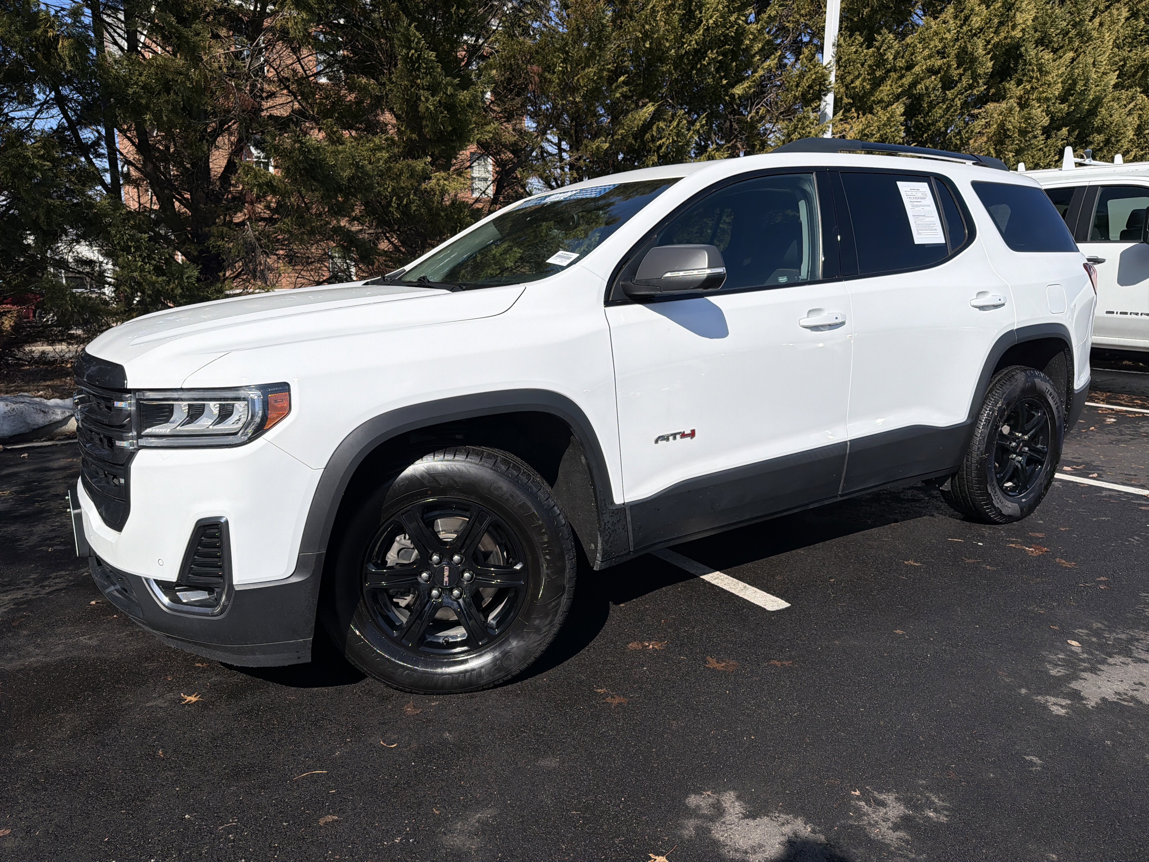 Used 2023 GMC Acadia AT4 w/ Technology Package image 5