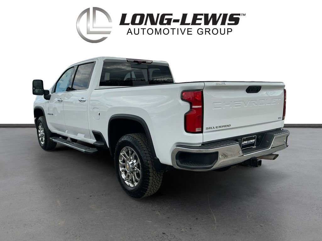 Used 2025 Chevrolet Silverado 2500 LTZ w/ LTZ Premium Package image 4