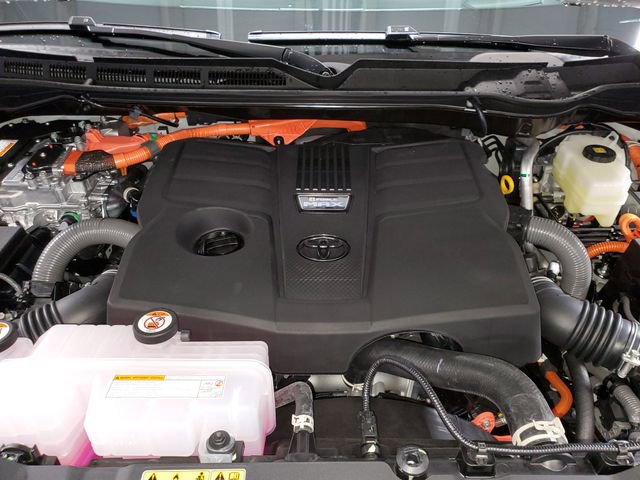 New 2026 Toyota Tundra Platinum image 6