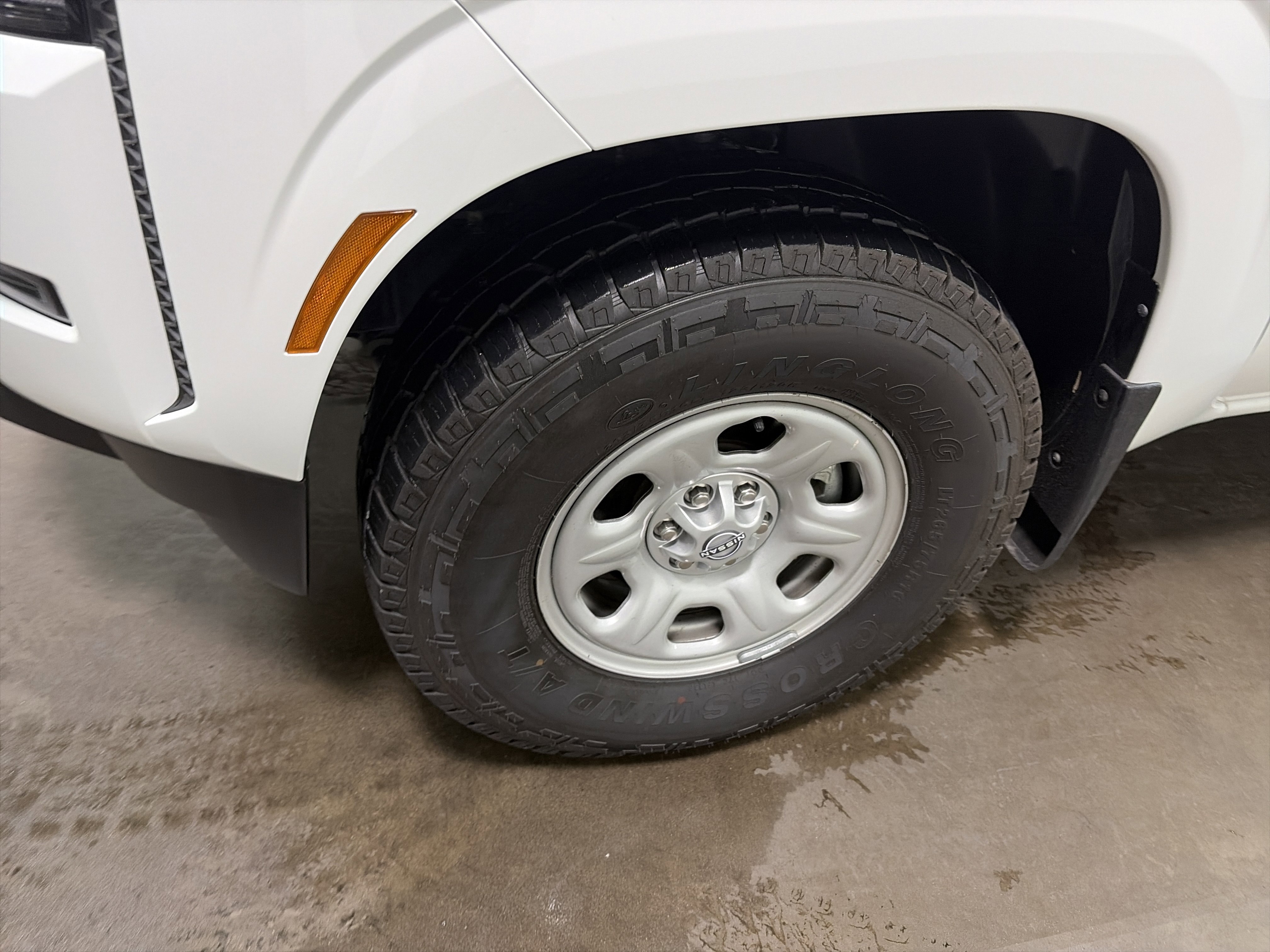 Used 2024 Nissan Frontier S w/ S Utility Package AWD/4WD image 9