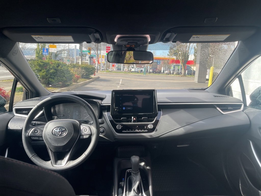 Used 2025 Toyota Corolla SE image 13