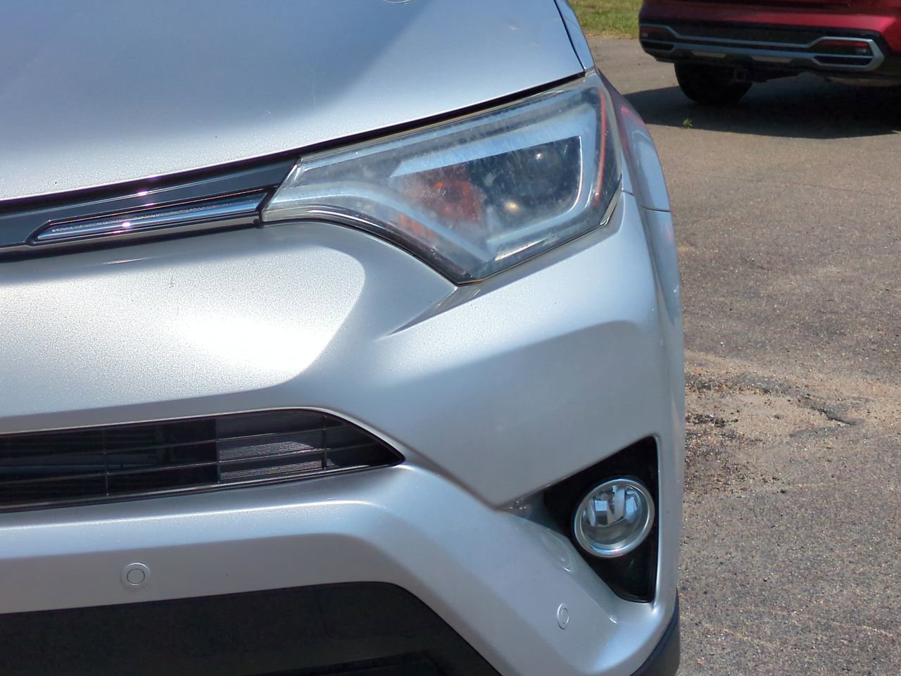 Used 2016 Toyota RAV4 Limited AWD/4WD image 10