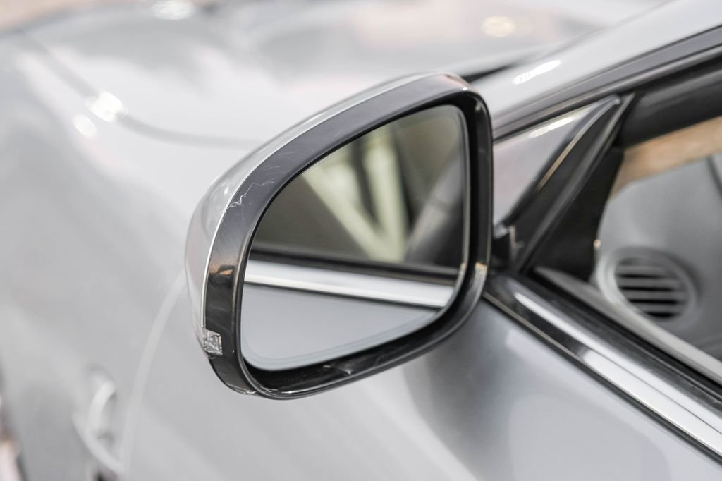 Used 2010 Jaguar XK Convertible image 38