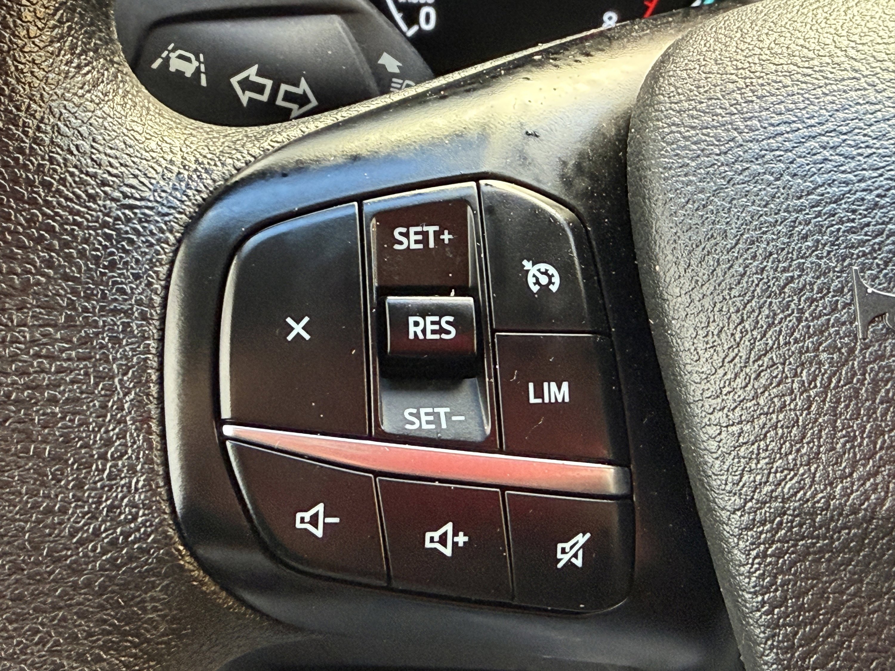 Used 2023 Ford Transit 250 Medium Roof image 15