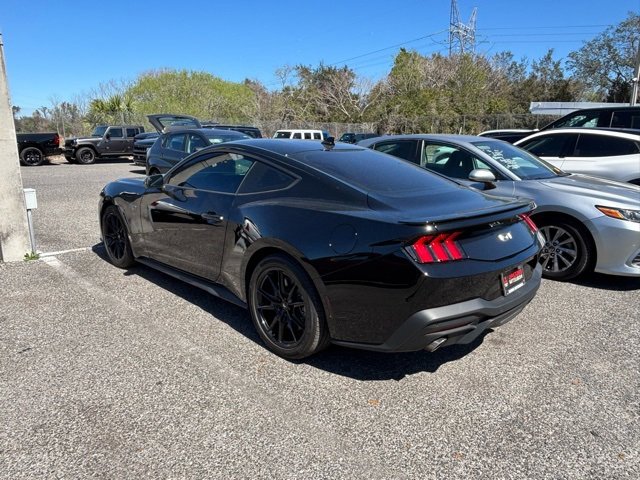 Used 2024 Ford Mustang GT Premium image 4