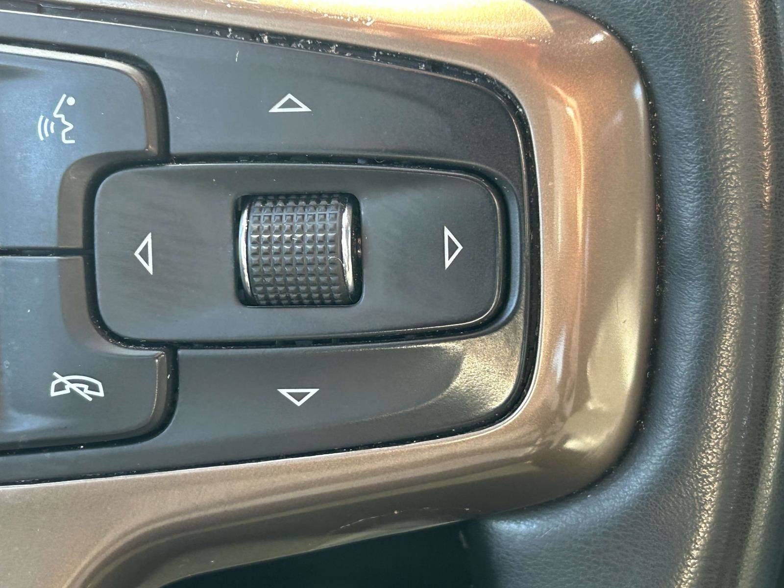 Used 2023 Chevrolet Silverado 3500 High Country w/ Safety Package II image 23