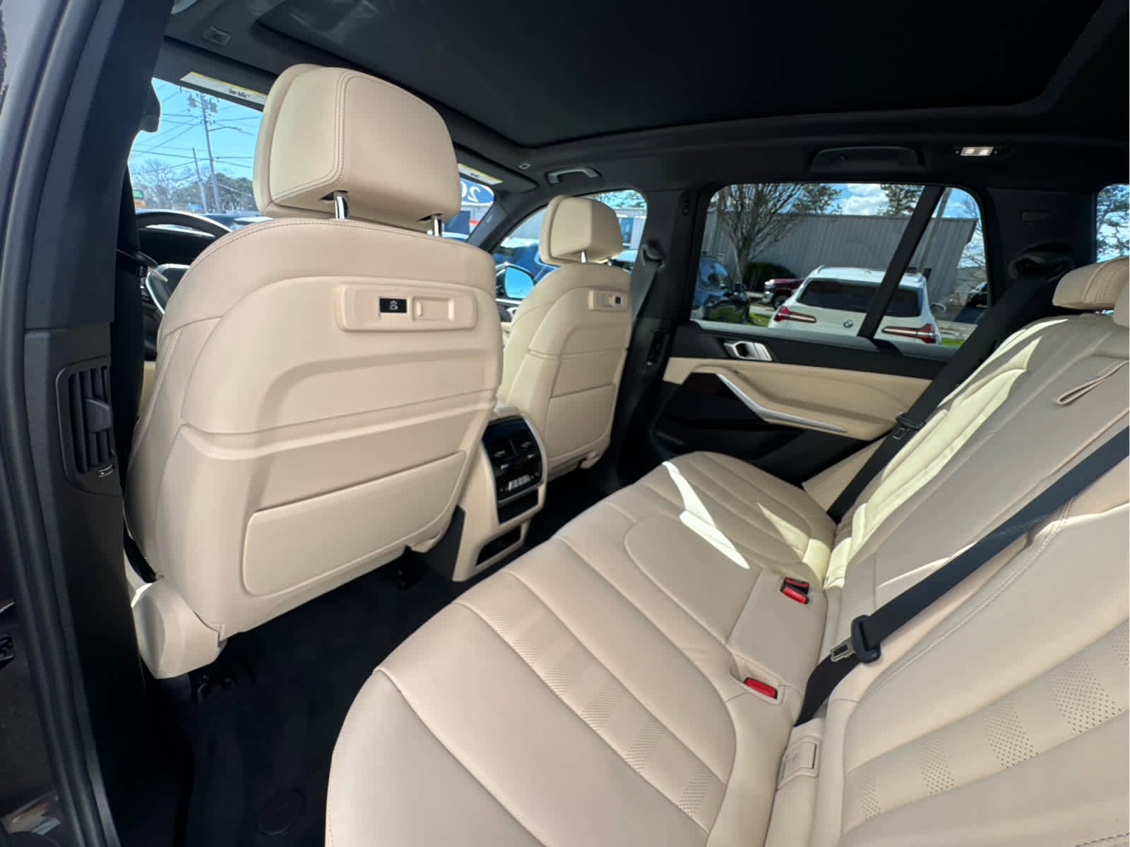Used 2021 BMW X5 xDrive40i w/ Luxury Seating Package 2 AWD/4WD image 24