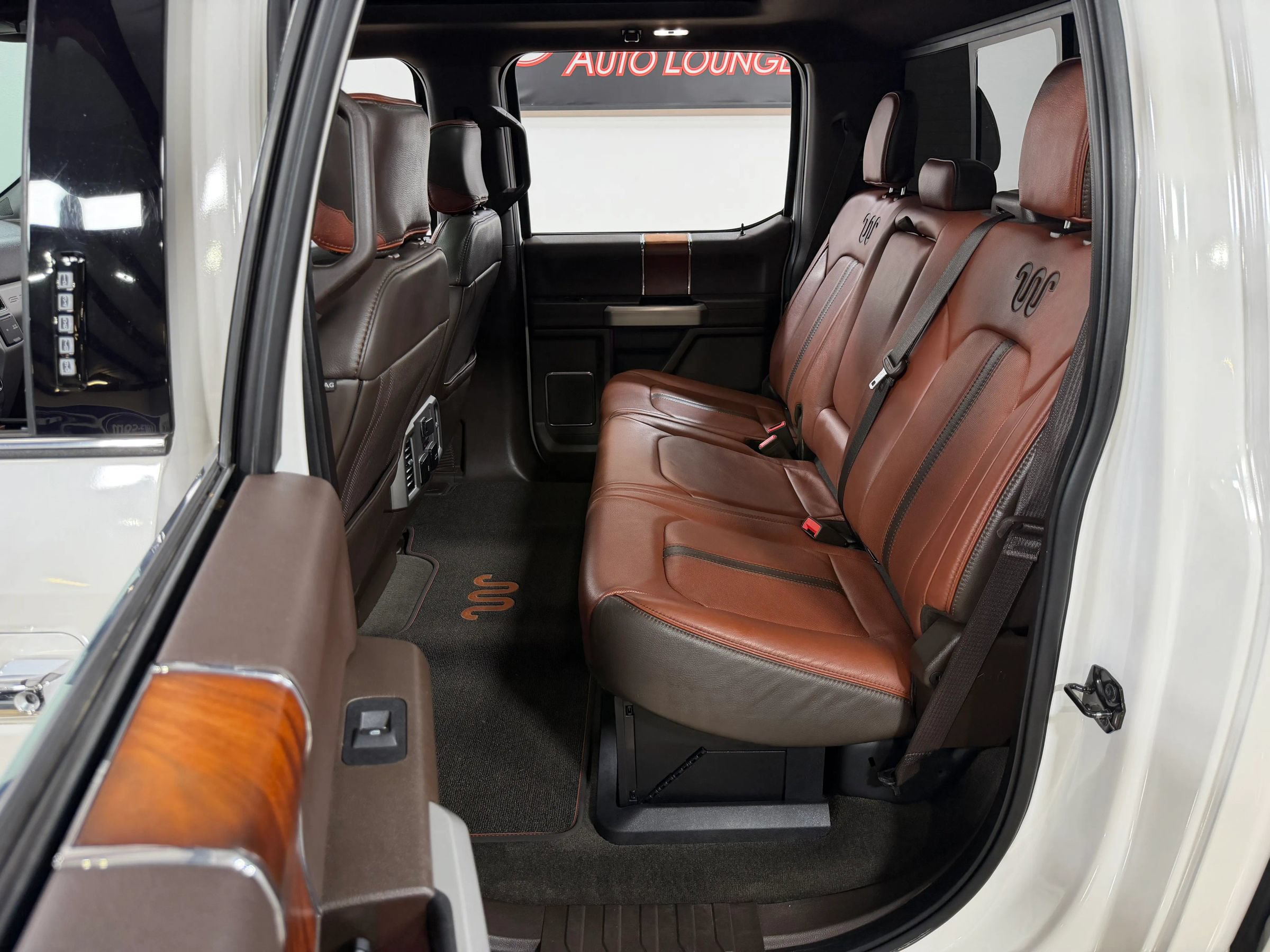 Used 2018 Ford F250 King Ranch w/ King Ranch Ultimate Package AWD/4WD image 17