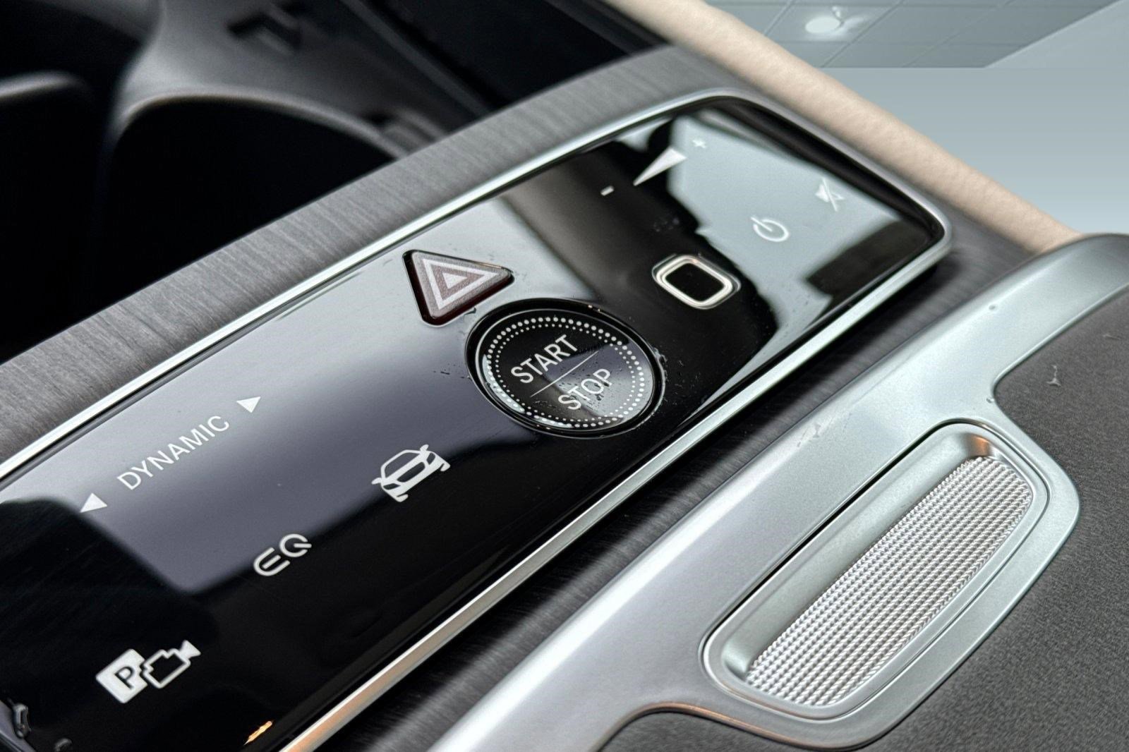New 2026 Mercedes-Benz EQS 550 4MATIC SUV image 17