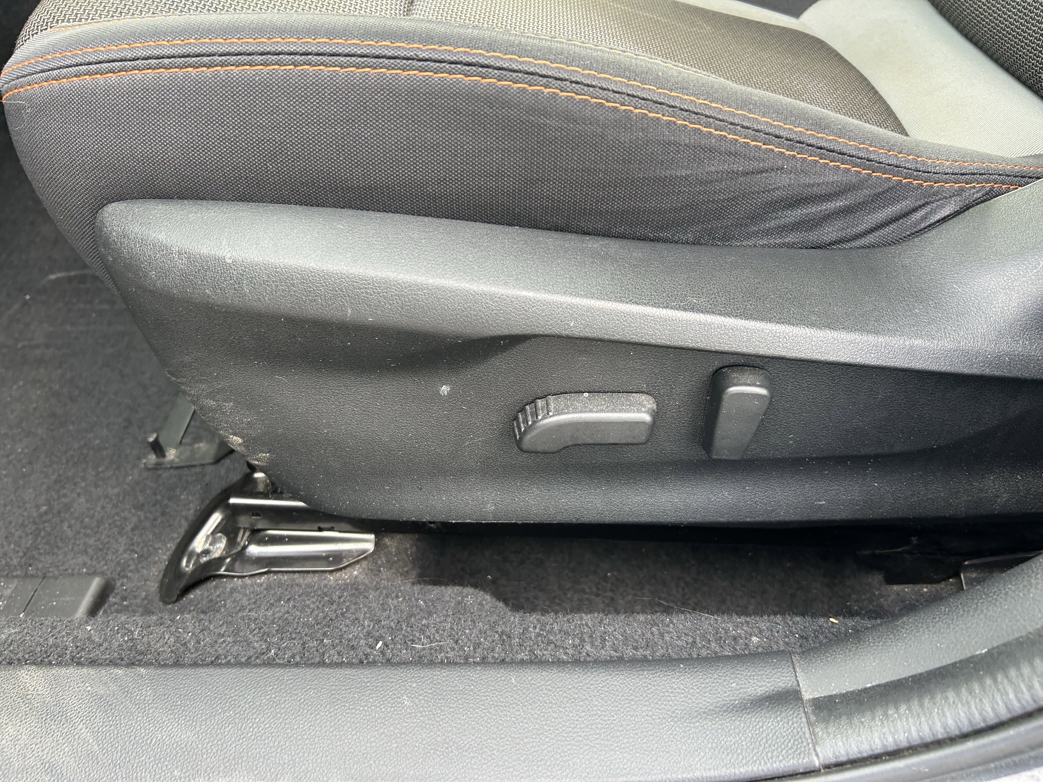 Used 2020 Subaru Crosstrek 2.0i Premium w/ Moonroof Package 2 image 22