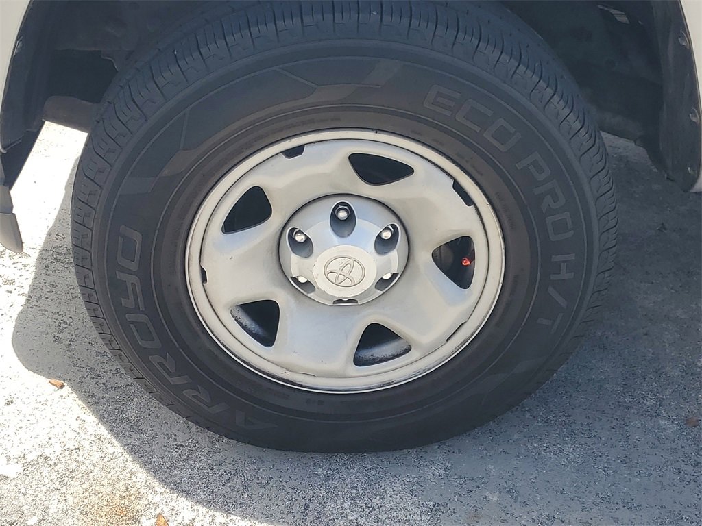 Certified 2022 Toyota Tacoma SR w/ SR Convenience Package image 4