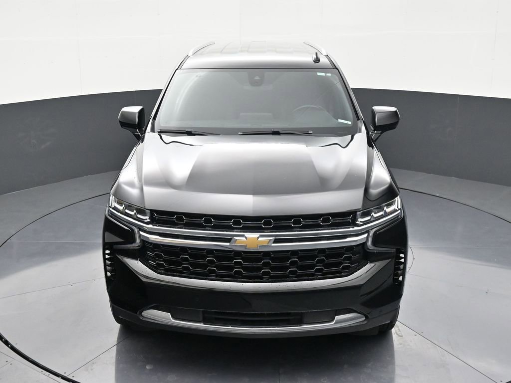 Used 2022 Chevrolet Suburban LS w/ Driver Alert Package RWD image 19