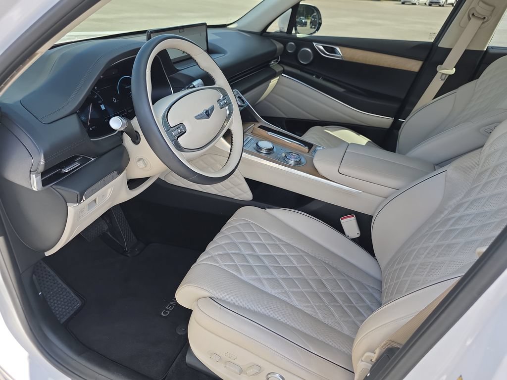 Used 2024 Genesis GV80 3.5T w/ Prestige Package AWD/4WD image 10