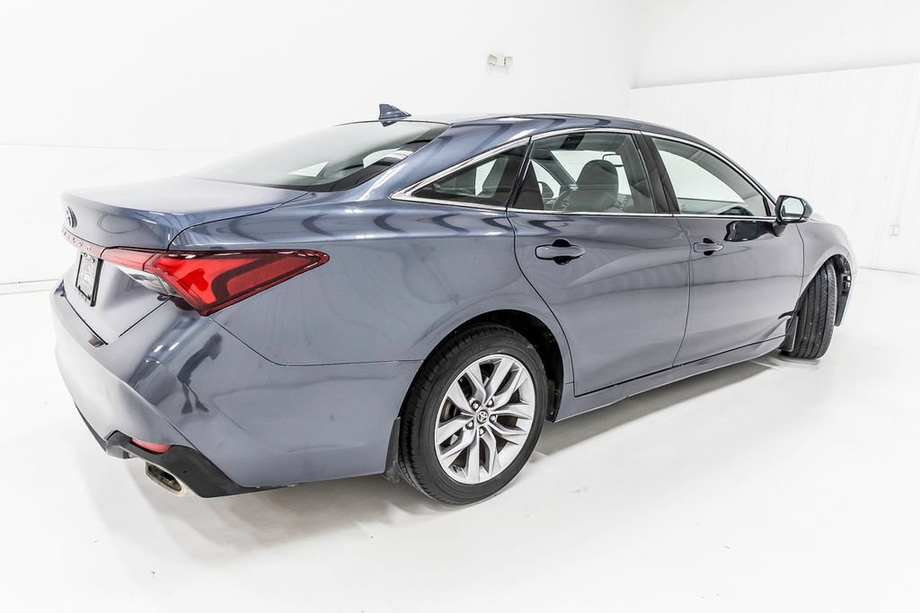 Used 2021 Toyota Avalon XLE w/ Moonroof Package FWD image 7