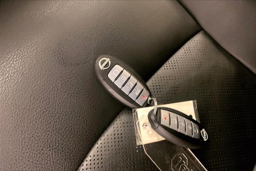 Used 2025 Nissan Altima 2.5 SL AWD/4WD image 13
