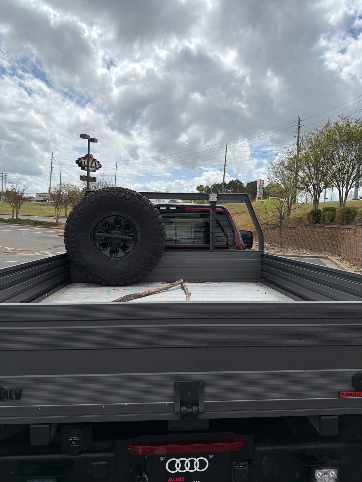 Used 2023 RAM 2500 Big Horn w/ Level B Equipment Group image 13