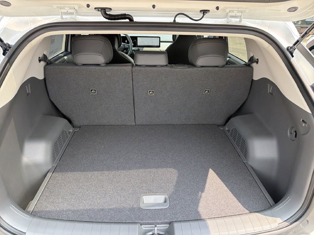 New 2027 Kia EV3 Wind FWD image 22