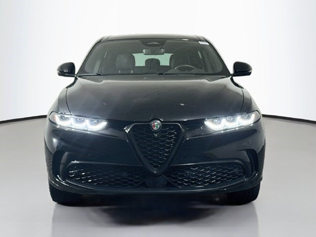 Used 2024 Alfa Romeo Tonale Veloce AWD/4WD image 2