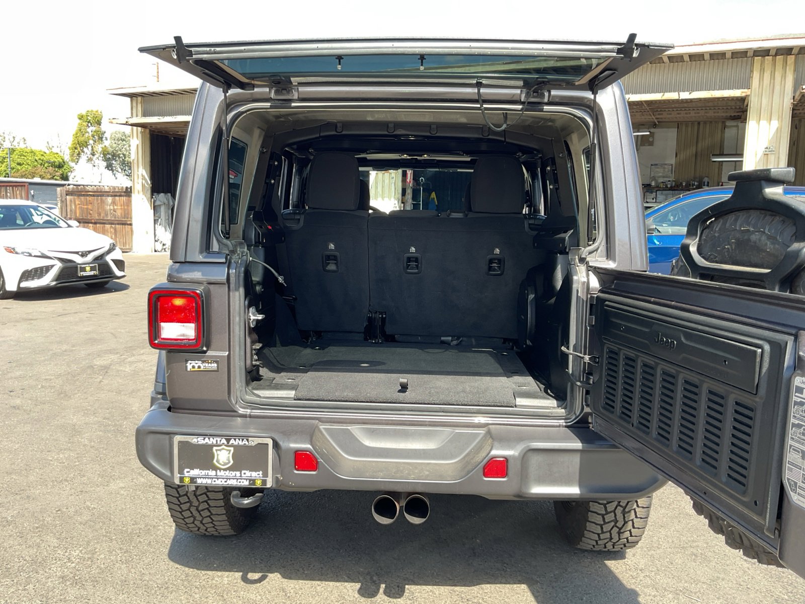 Used 2021 Jeep Wrangler Unlimited Sahara image 26